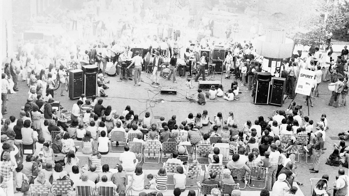 Atmosphere & Effects at a live event